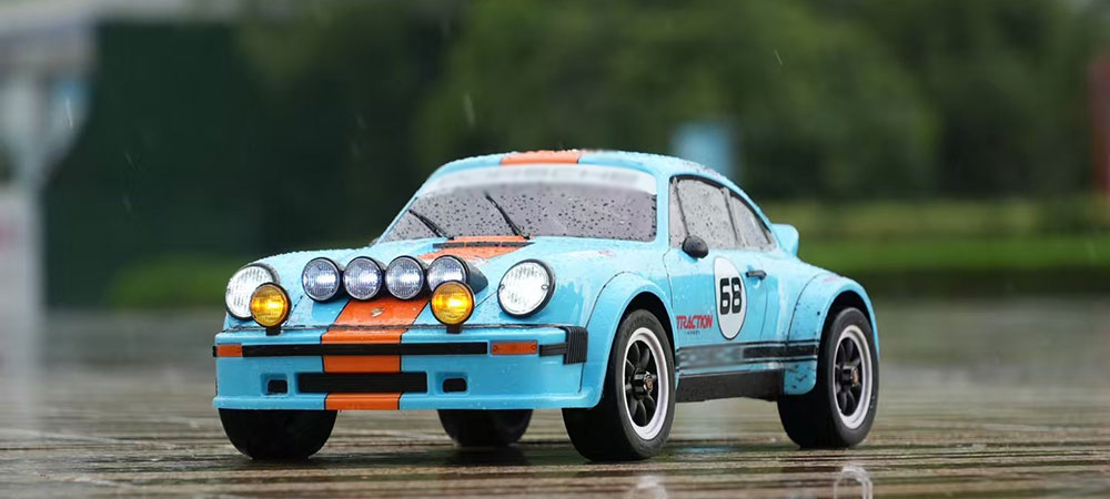 Traction Hobby KM 934 rc car 1-2